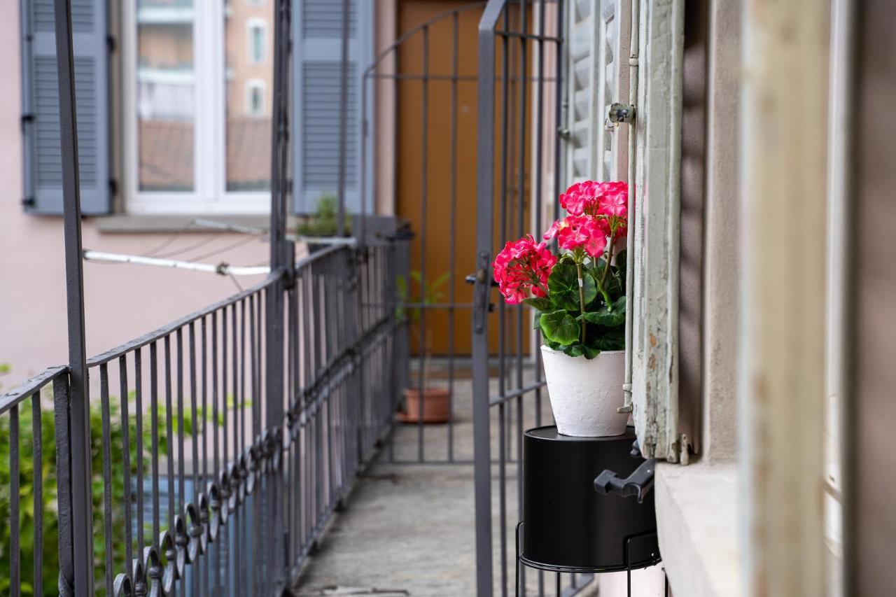 Portatorre Suite, A Charming Apartment In The Heart Of Como, Free Private Parking, Air Conditioning & More! Екстер'єр фото