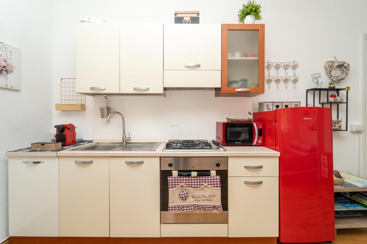 Portatorre Suite, A Charming Apartment In The Heart Of Como, Free Private Parking, Air Conditioning & More! Екстер'єр фото