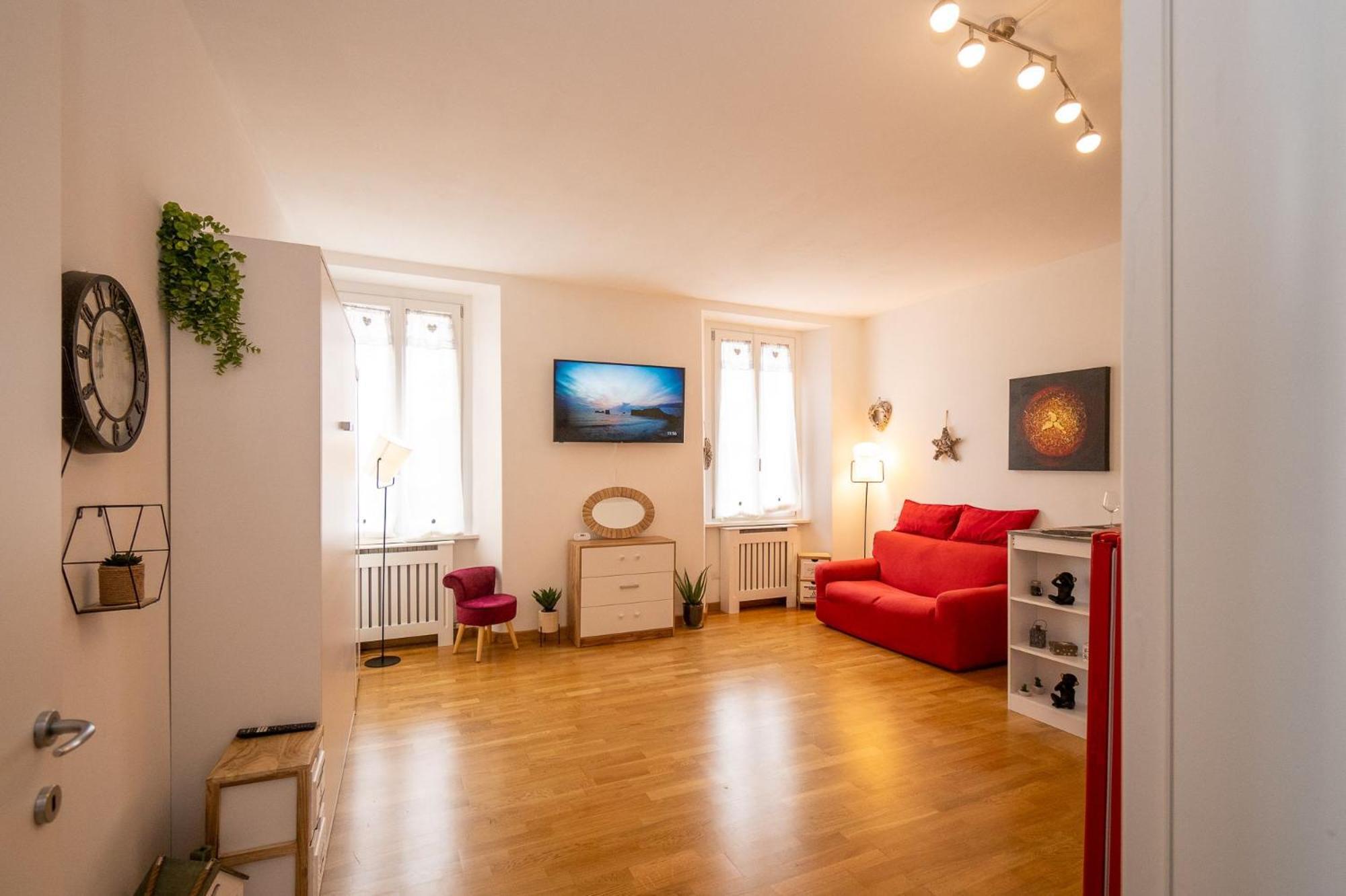 Portatorre Suite, A Charming Apartment In The Heart Of Como, Free Private Parking, Air Conditioning & More! Екстер'єр фото