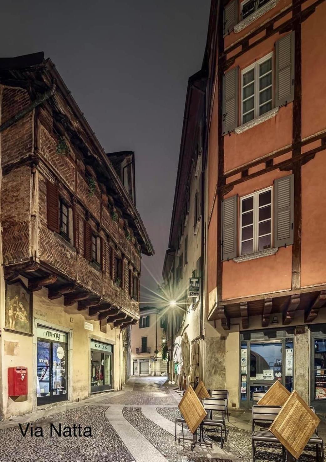 Portatorre Suite, A Charming Apartment In The Heart Of Como, Free Private Parking, Air Conditioning & More! Екстер'єр фото