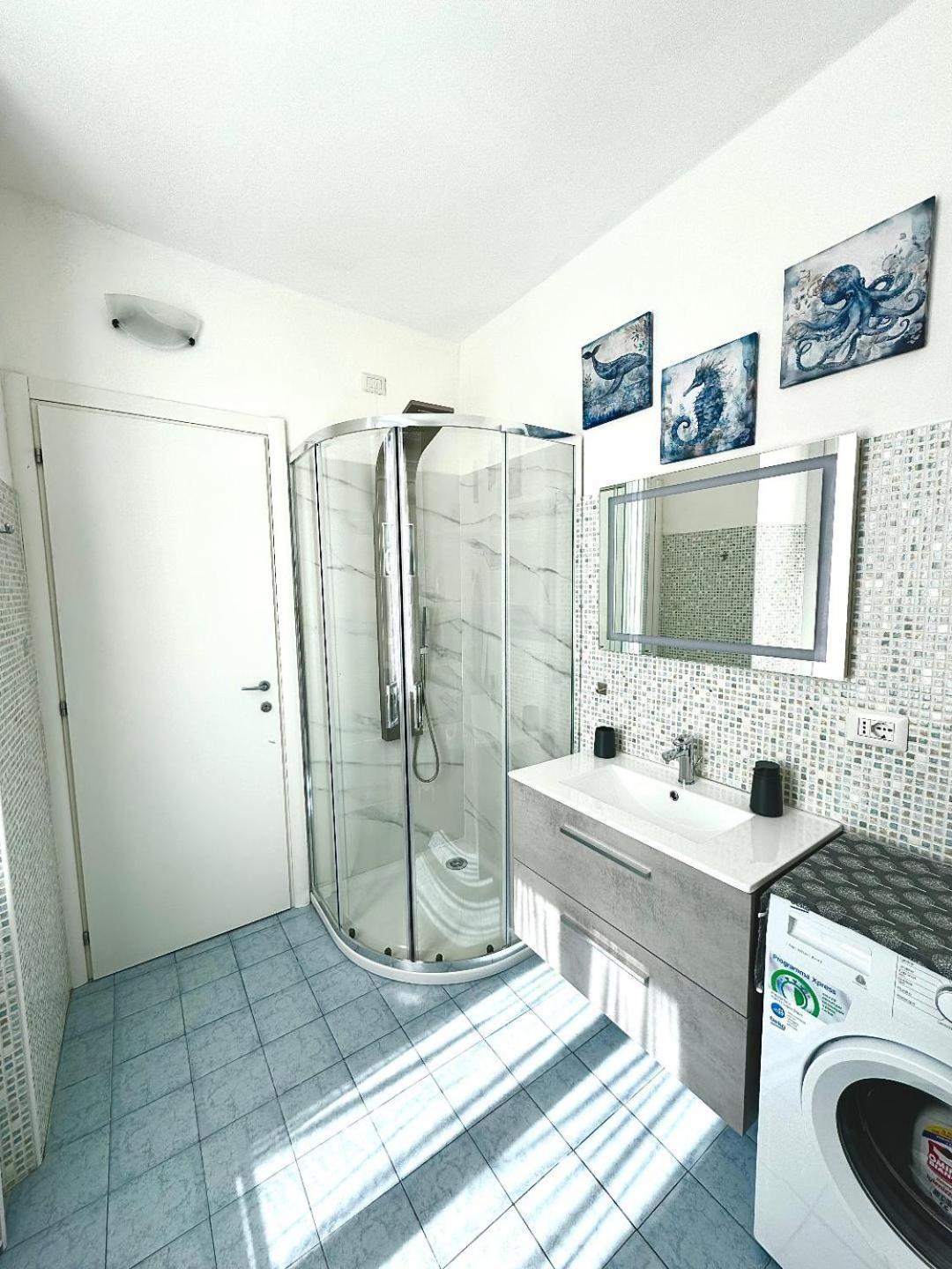 Portatorre Suite, A Charming Apartment In The Heart Of Como, Free Private Parking, Air Conditioning & More! Екстер'єр фото