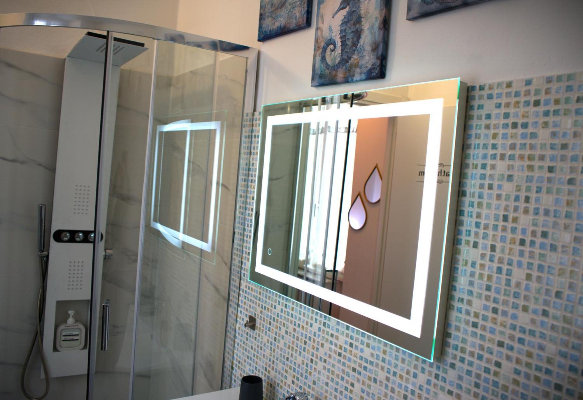 Portatorre Suite, A Charming Apartment In The Heart Of Como, Free Private Parking, Air Conditioning & More! Екстер'єр фото