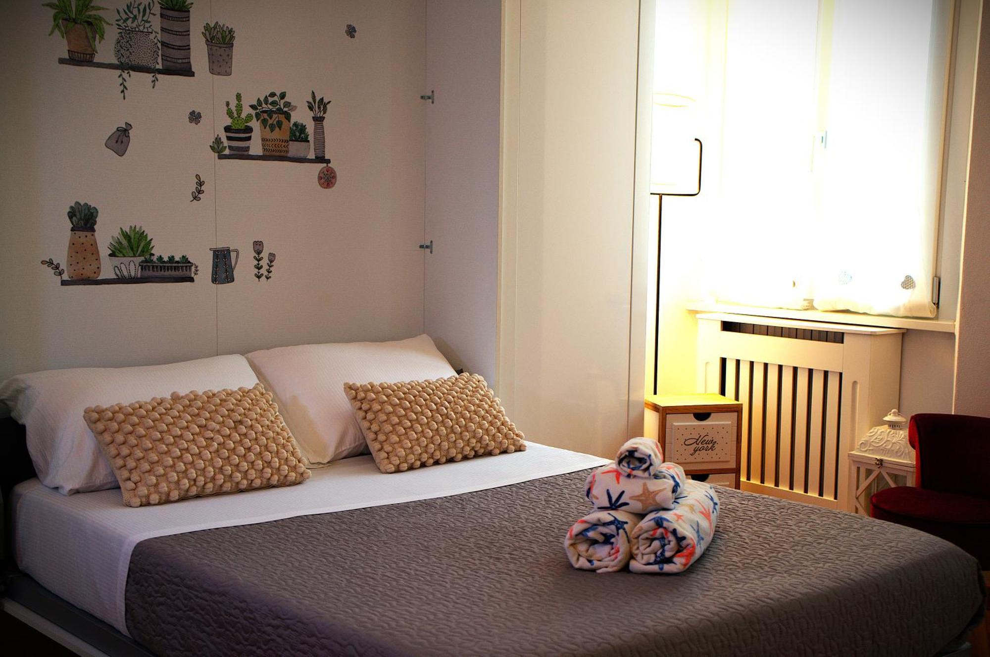 Portatorre Suite, A Charming Apartment In The Heart Of Como, Free Private Parking, Air Conditioning & More! Екстер'єр фото